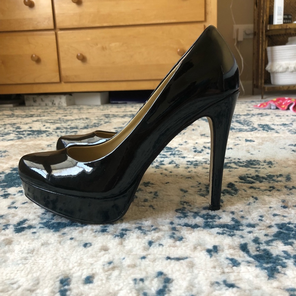 black chinese laundry stilettos